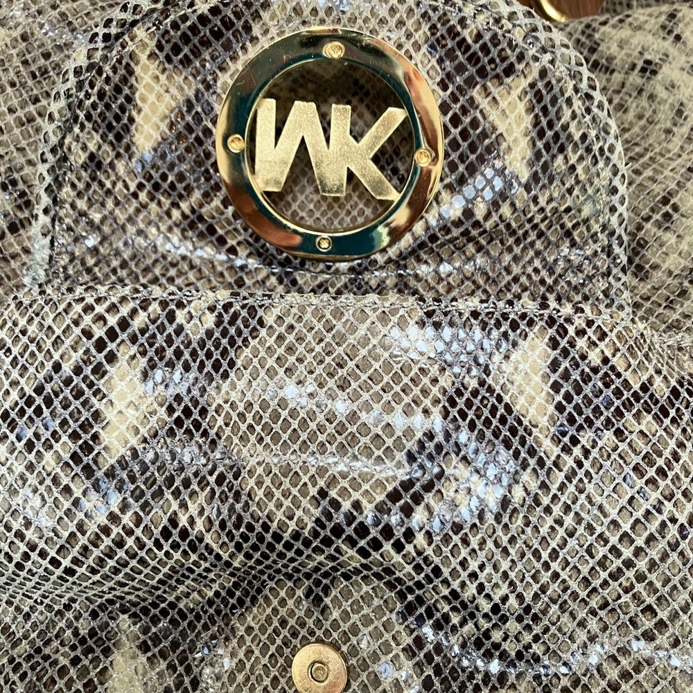 Michael Kors Bag ‘Python’ Cream/Black Embossed Pr… - image 6